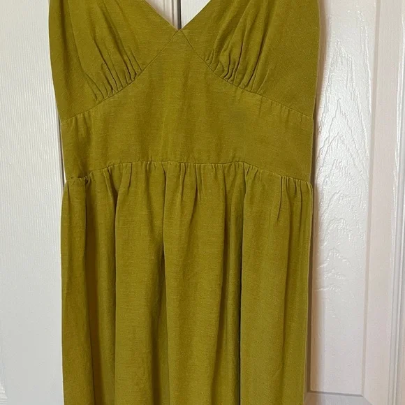 Green Linen Sundress - Picture 3 of 8